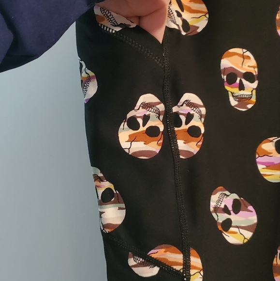 Torrid Bundle Active Pastel Camouflage Leggings and Schull Tank Top Size 2 - Picture 14 of 16